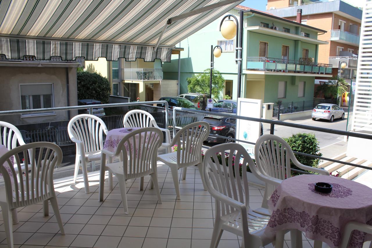 Hotel American Беллария-Иджеа-Марина Экстерьер фото